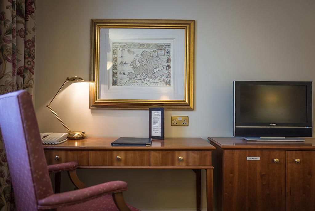 Writing Desk - Executive Double Room at Apollo Hotel Basingstoke