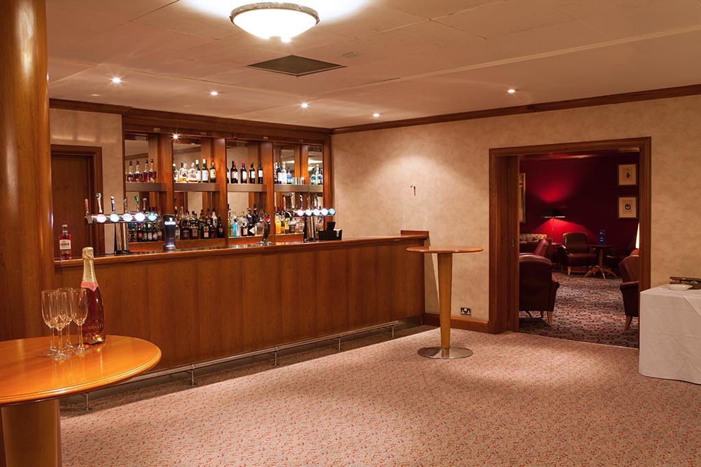 Extra Bar at Apollo Hotel Basingstoke