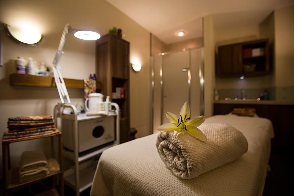 salon room at Horizons Basingstoke in Apollo Hotel